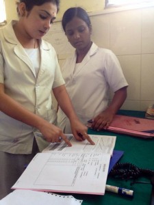 Nurses Interpreting a Partograph. Karnataka, India 