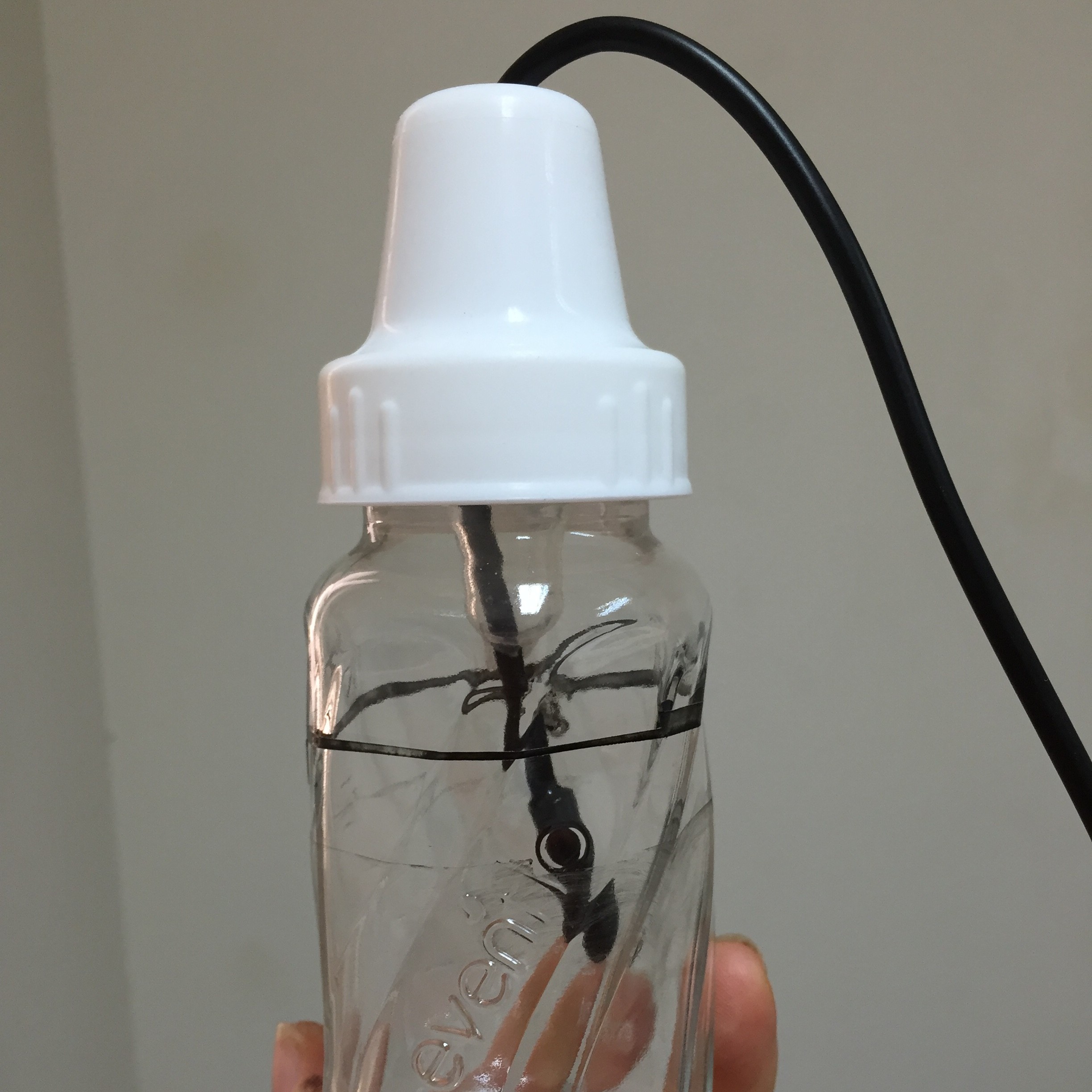 0612-01-10 Bottle (2)
