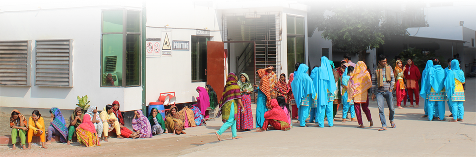 Over 80% of the women who work in the garments factories come from rural Bangladesh, where villages are highly affected by arsenic poisoning.