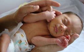0582-03 Preterm baby at Casa do Bebê